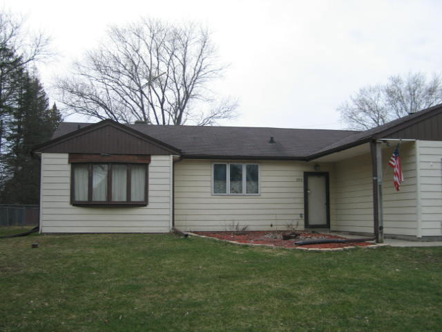 9839 W Cleveland Ave