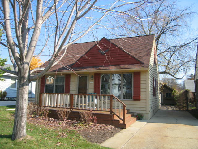 3213 S Wollmer Rd