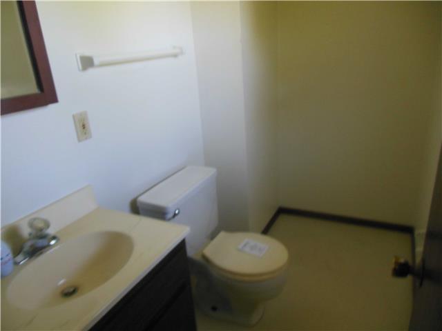 2202 Crown Point DrRacine, WI, 53402Racine County