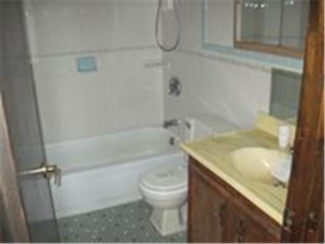 6902 Brian DrRacine, WI, 53402Racine County
