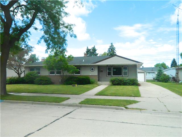 824 Saxony DrRacine, WI, 53402Racine County