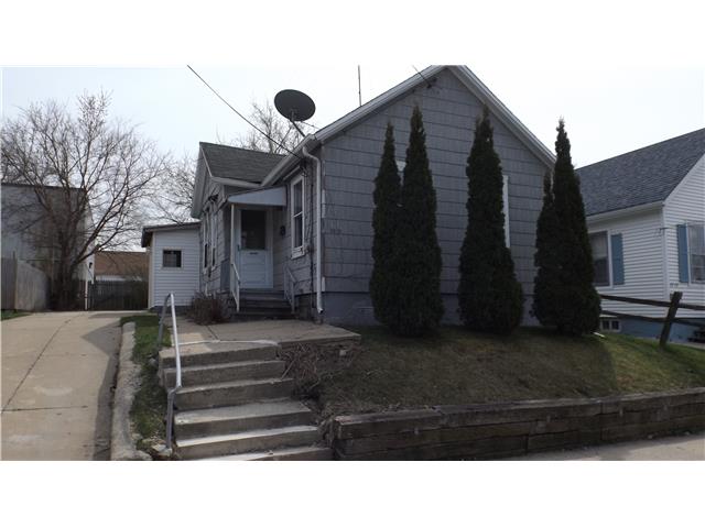 1915 Harriet StRacine, WI, 53404Racine County
