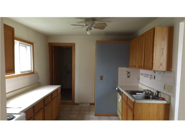 1915 Harriet StRacine, WI, 53404Racine County