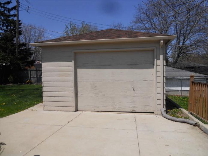 4834 Lindermann AveRacine, WI, 53406Racine County