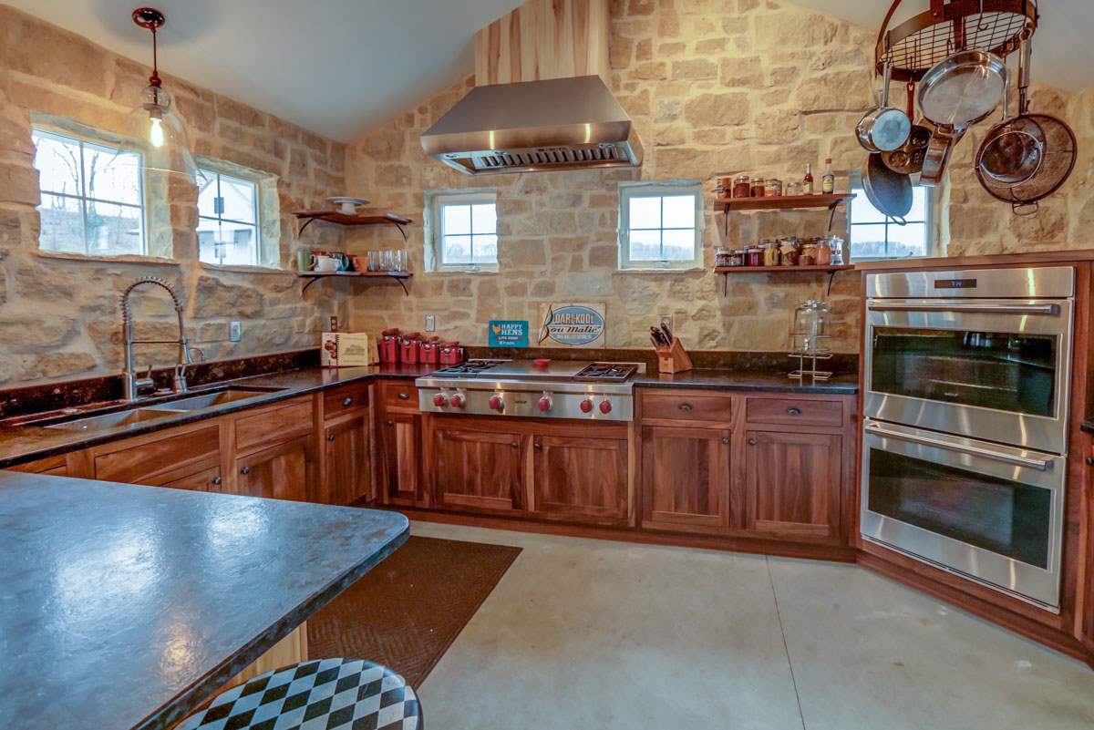 4949 Mounds Park Rd, Blue Mounds, WI 53517