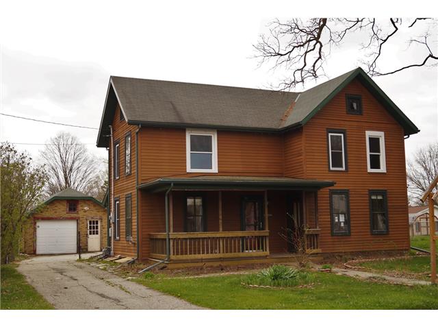 2742 Thinnes StCross Plains, WI, 53528Dane County