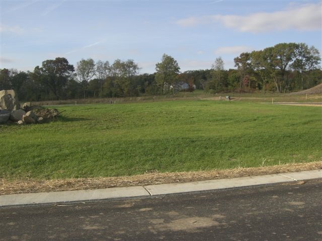 L29 Forest Park Dr