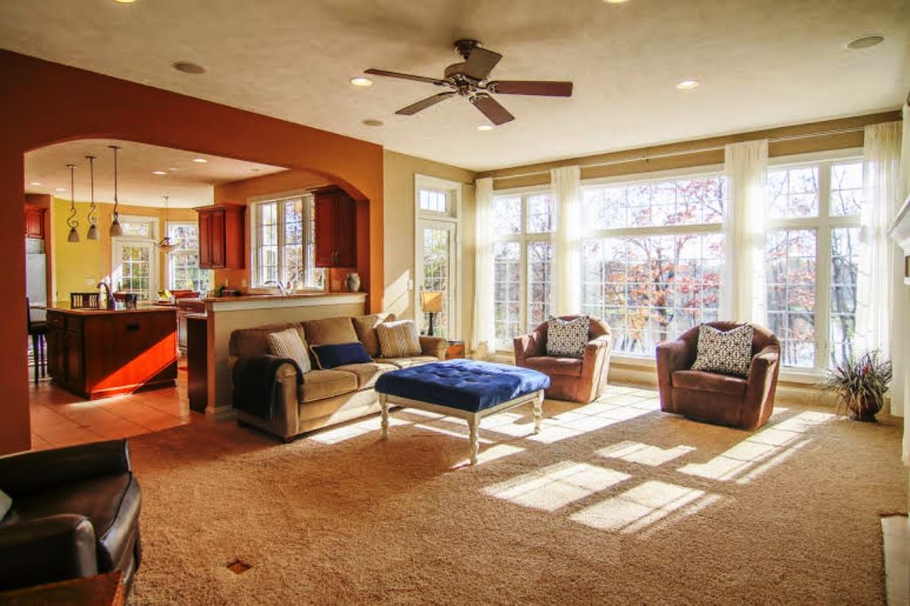 236 E Samuelsen Dr, Edgerton, WI 53534