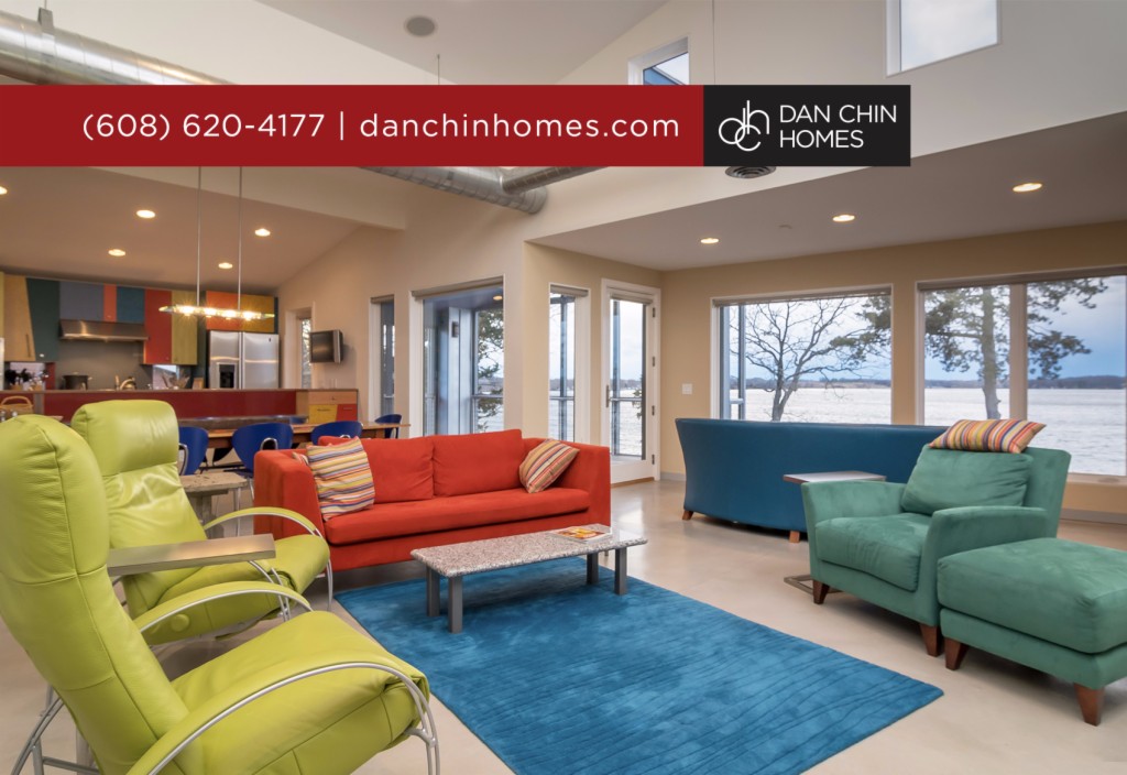 819 S FERRY DR, Lake Mills, WI 53551