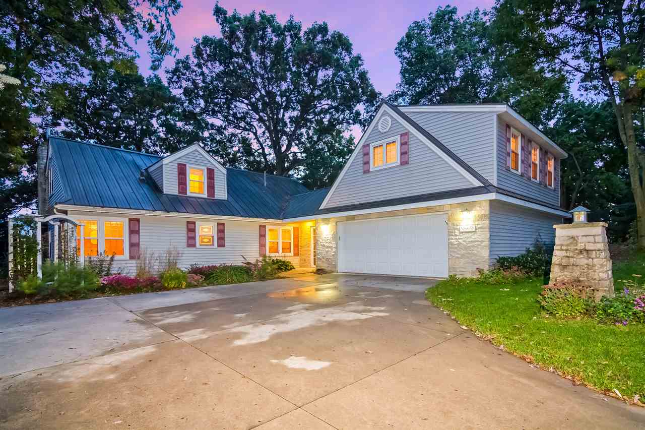 N6658 SHOREWOOD HILLS RD, Lake Mills, WI 53551