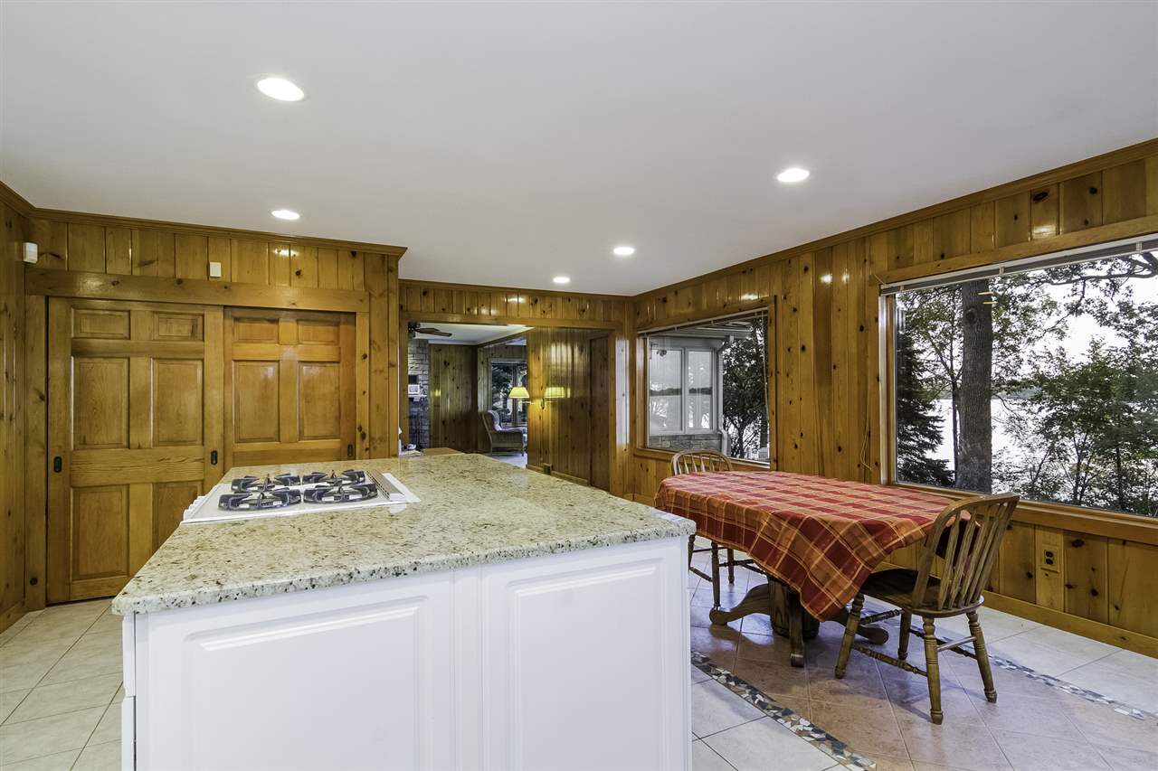 N6658 SHOREWOOD HILLS RD, Lake Mills, WI 53551