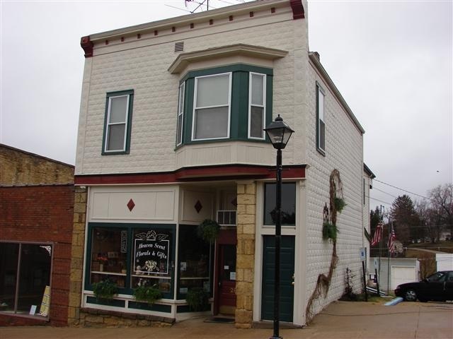 144 Faull St