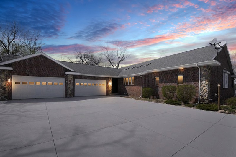 W12440 MCCUBBINS LN, Lodi, WI 53555