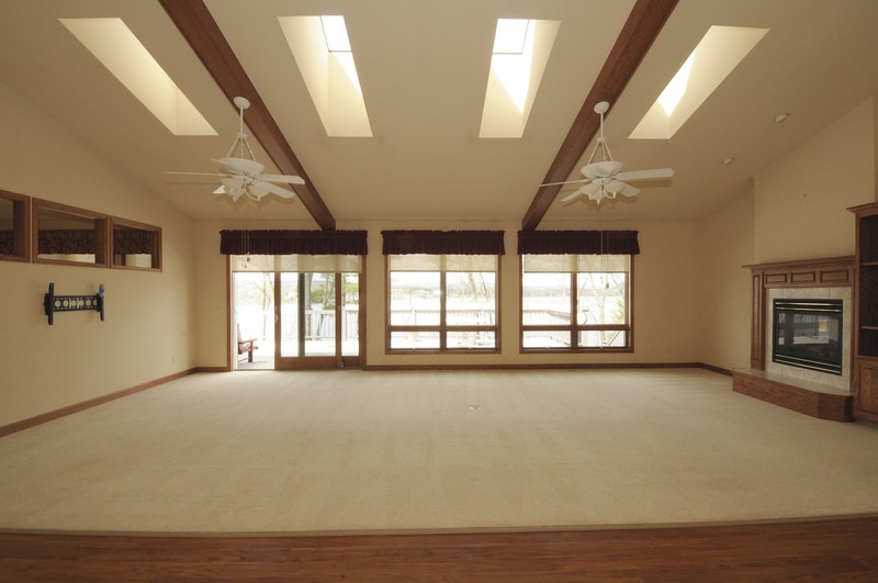 W12440 MCCUBBINS LN, Lodi, WI 53555