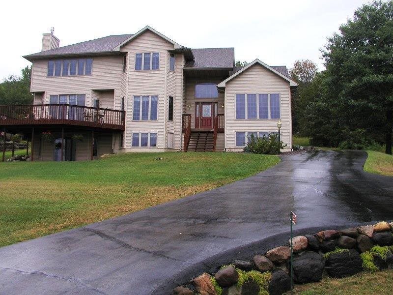 W11396 Bay Dr