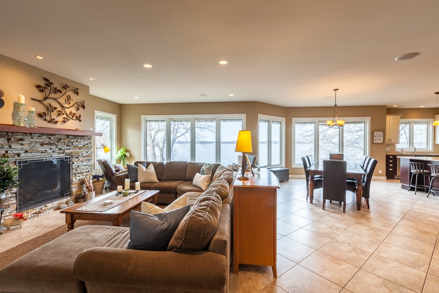 2889 BIBLE CAMP RD, McFarland, WI 53558