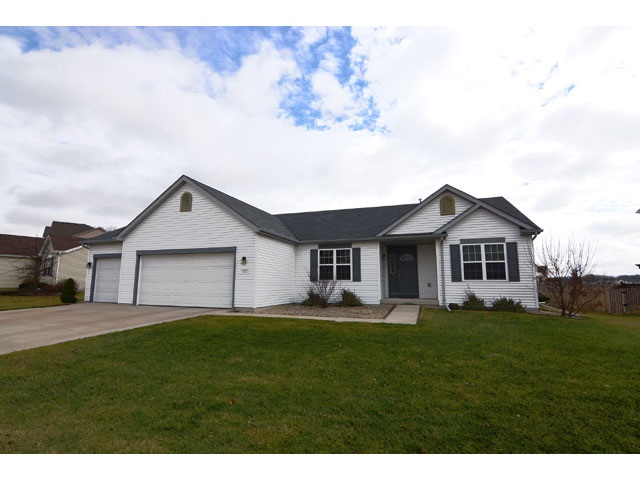 632 Meadowview Ln