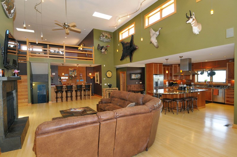 5885 BEUTHIN RD, Mazomanie, WI 53560