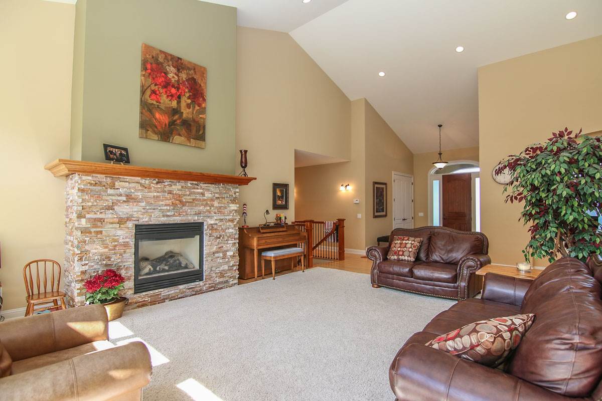 4858 CHAMPIONS RUN, Middleton, WI 53562