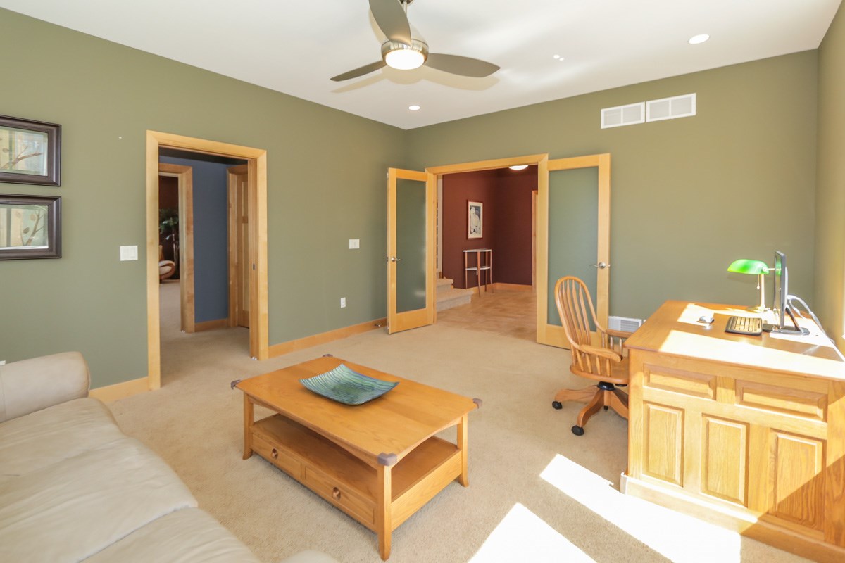 7682 SCHILLER CT, Middleton, WI 53562