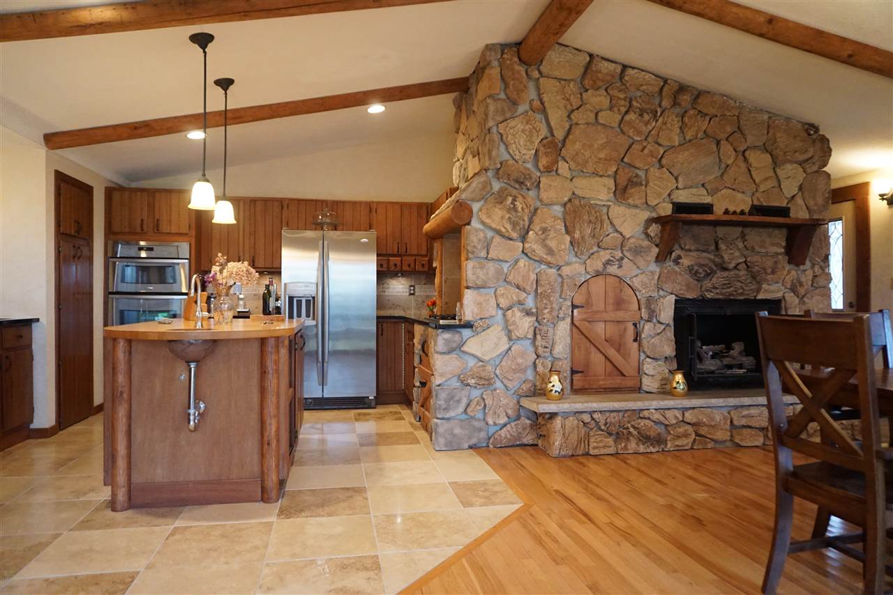 2898 TOMAHAWK CT, Middleton, WI 53562
