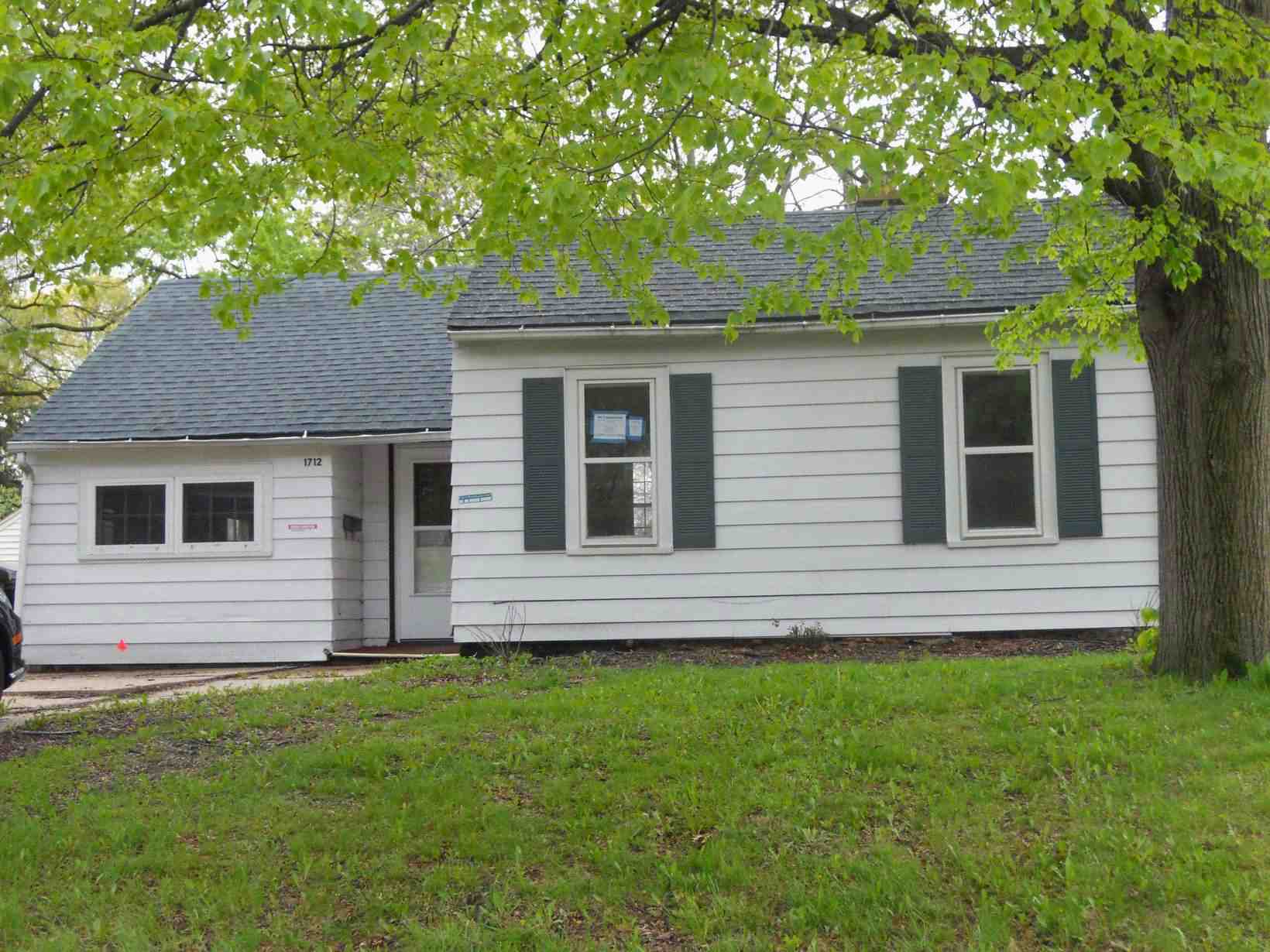 1712 Park StMiddleton, WI, 53562Dane County