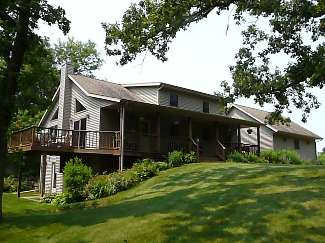 8606 Stonebrook Cir