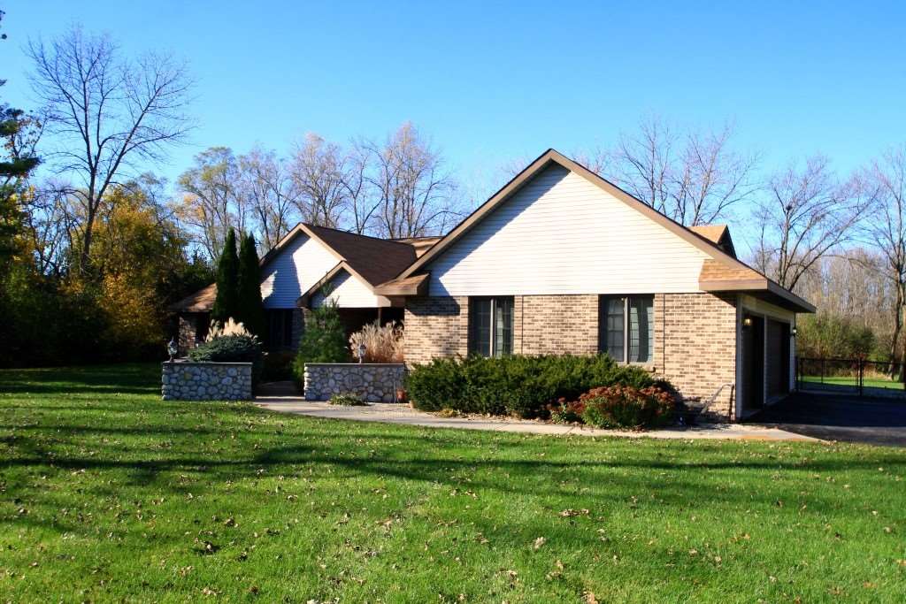 1315 E Hwy 59