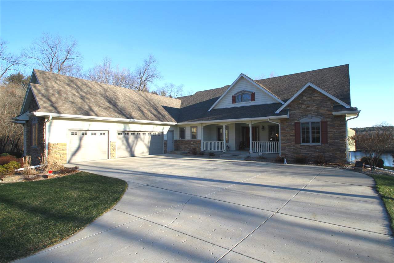 1315 E Hwy 59