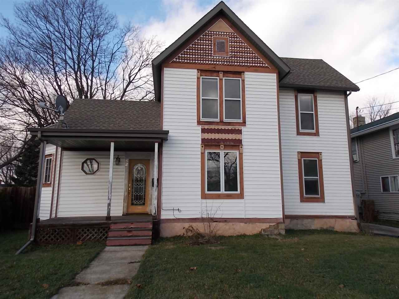 162 1St Ln