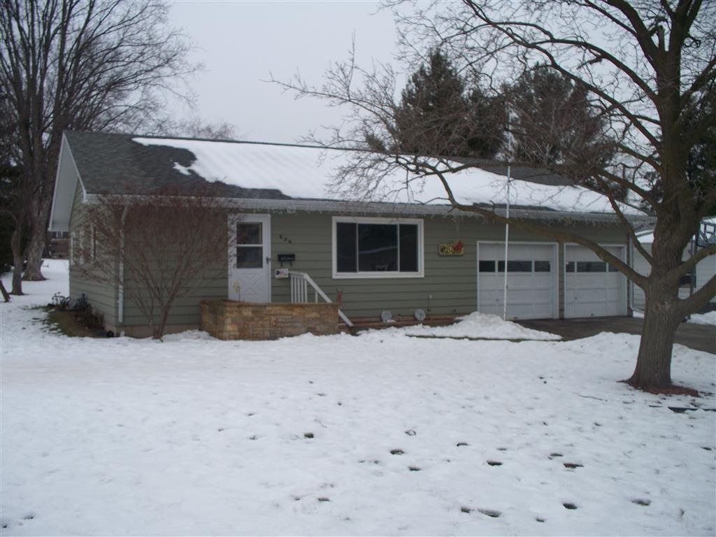 1319 W Lake Rd
