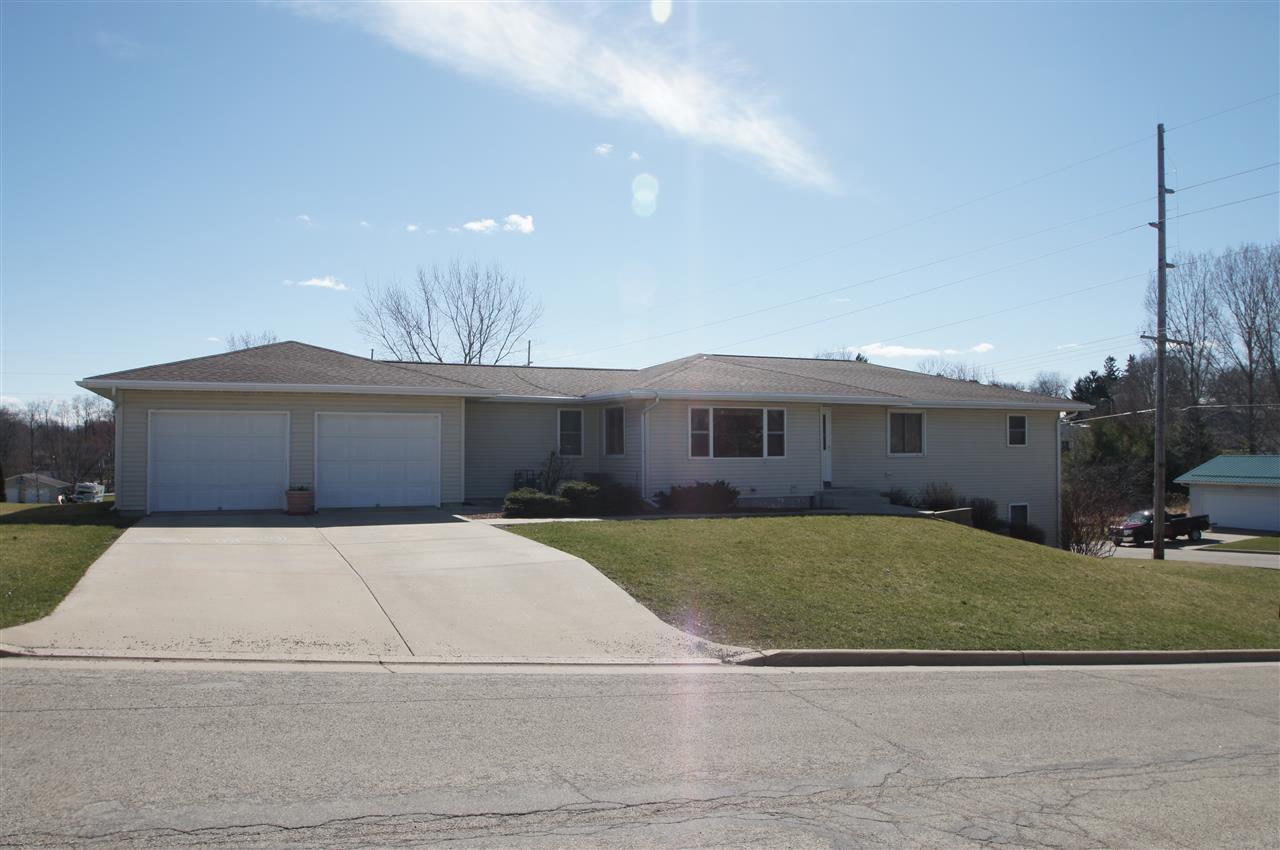 557 Ferndale Rd