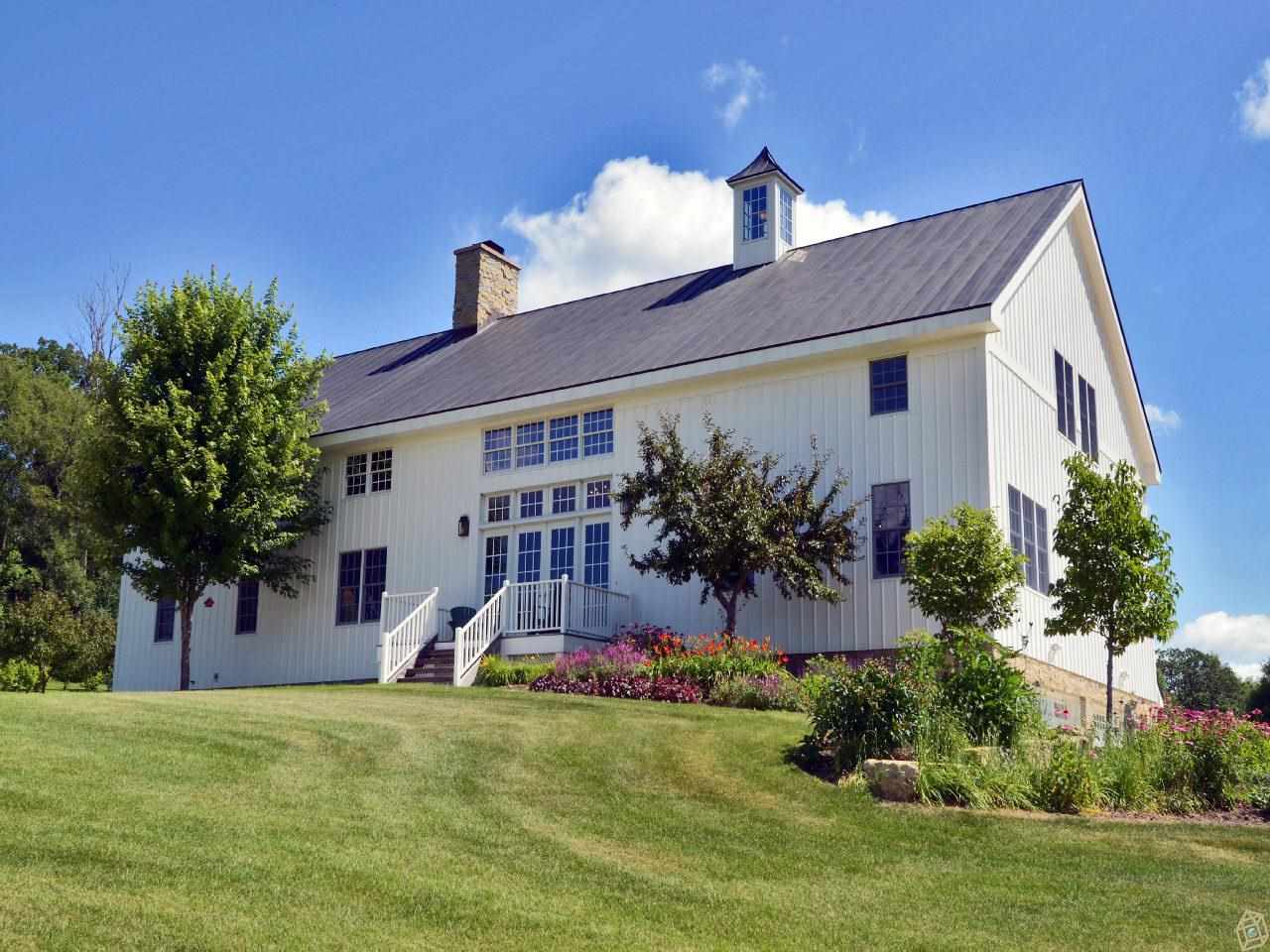 8936 SLETTO RD, Mount Horeb, WI 53572