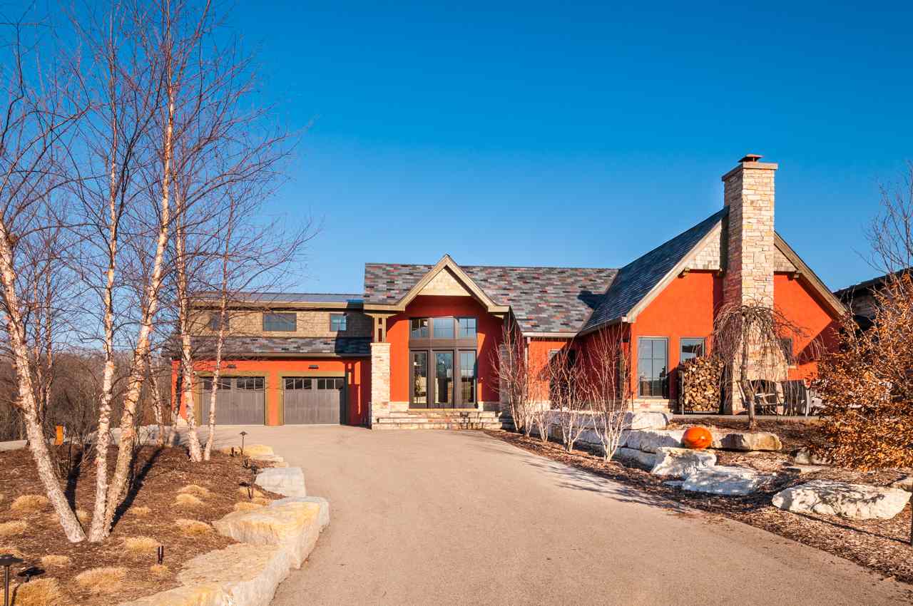 3602 Kelliher Rd, Mount Horeb, WI 53572