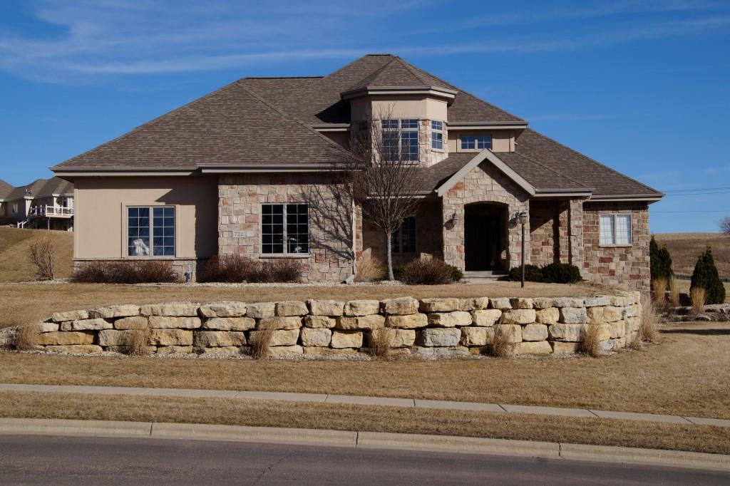 1136 Winged Foot Dr