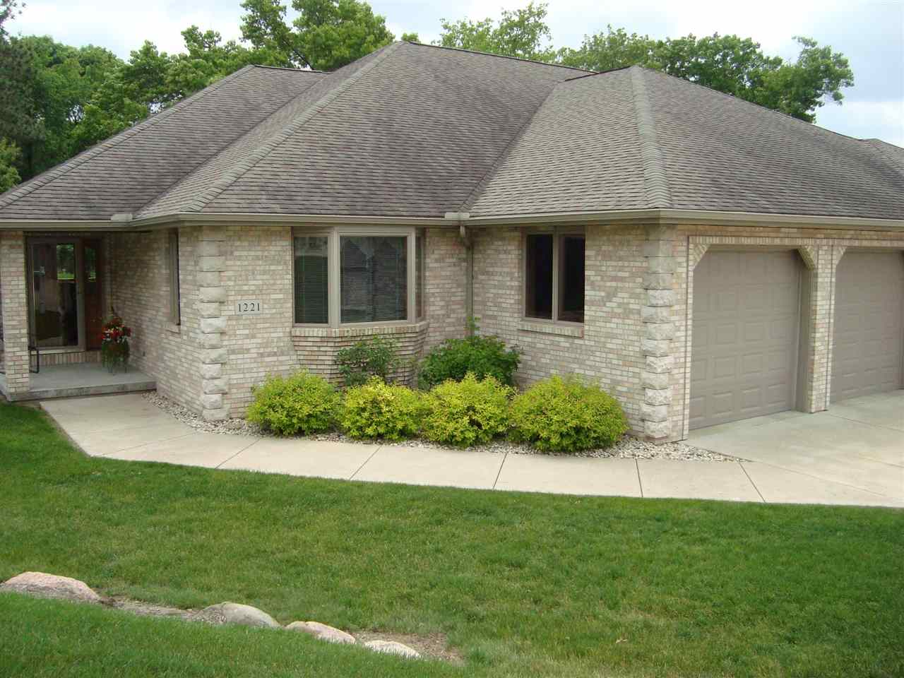 5459 W Netherwood Rd