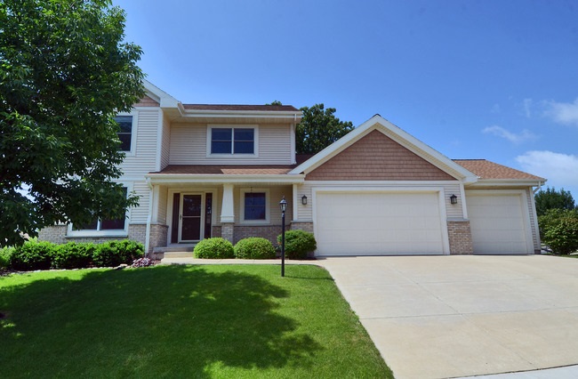 920 S Azure Ct