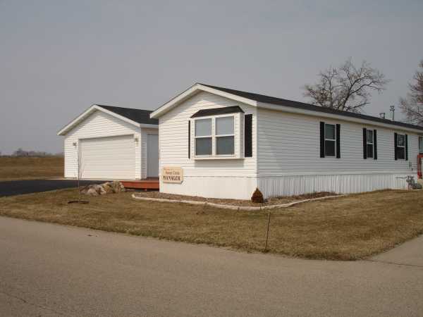 Sunny Creek 102 Spruce DriveReeseville, WI 53579