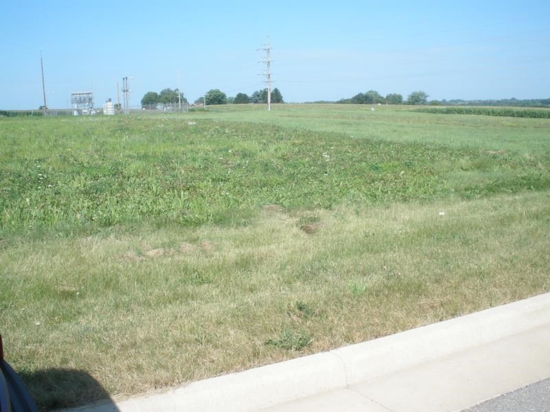 302 E Main St