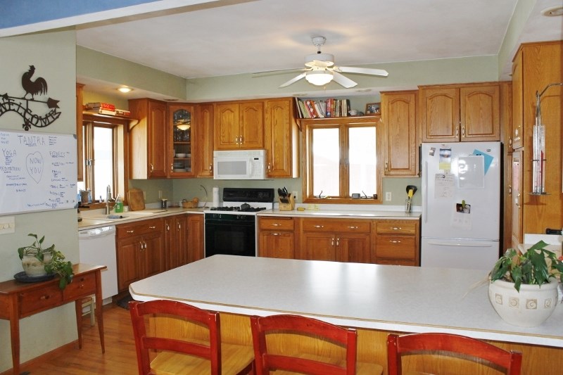 2049 SKAALEN RD, Stoughton, WI 53589