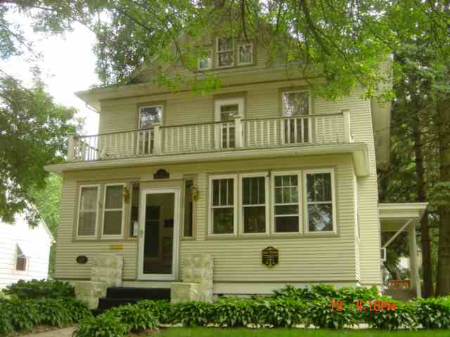 1201 Hyland Dr