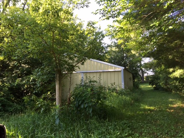 2016 Meadow Dr