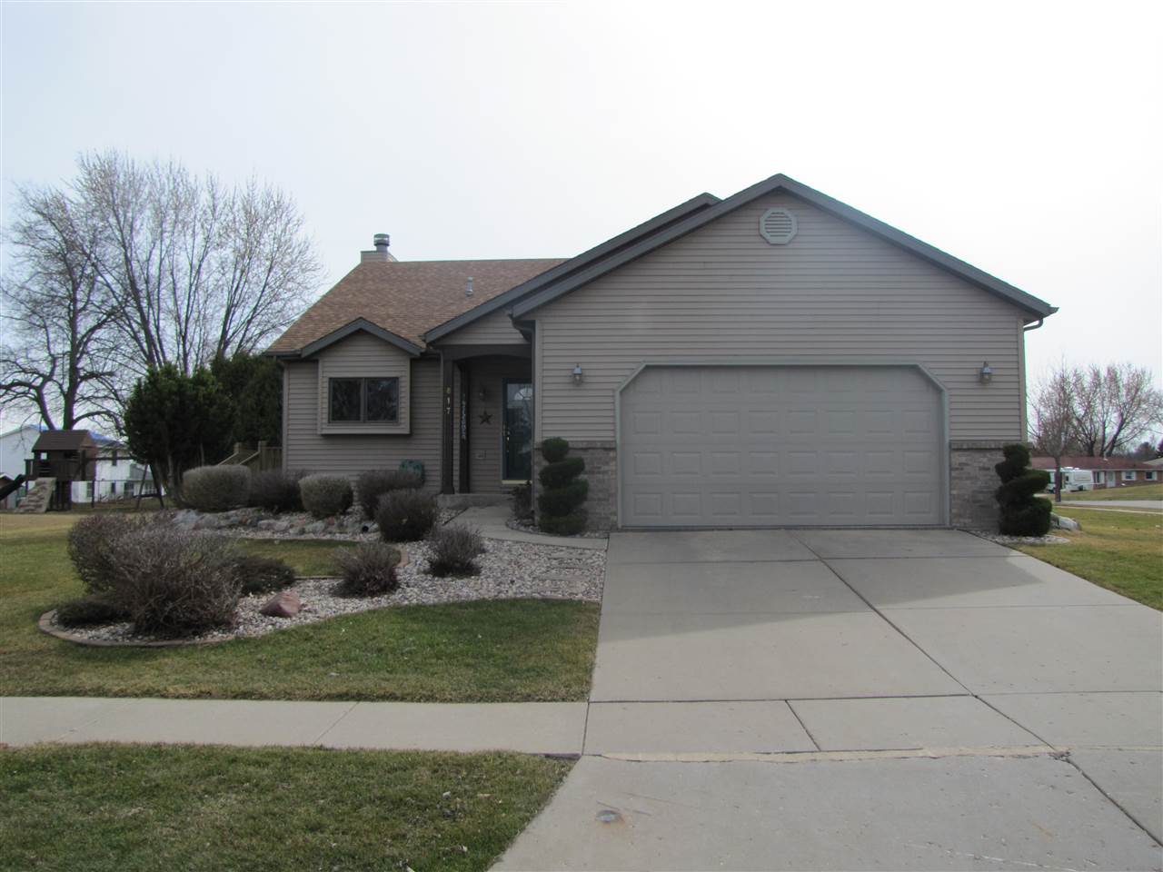 817 Greig Trail