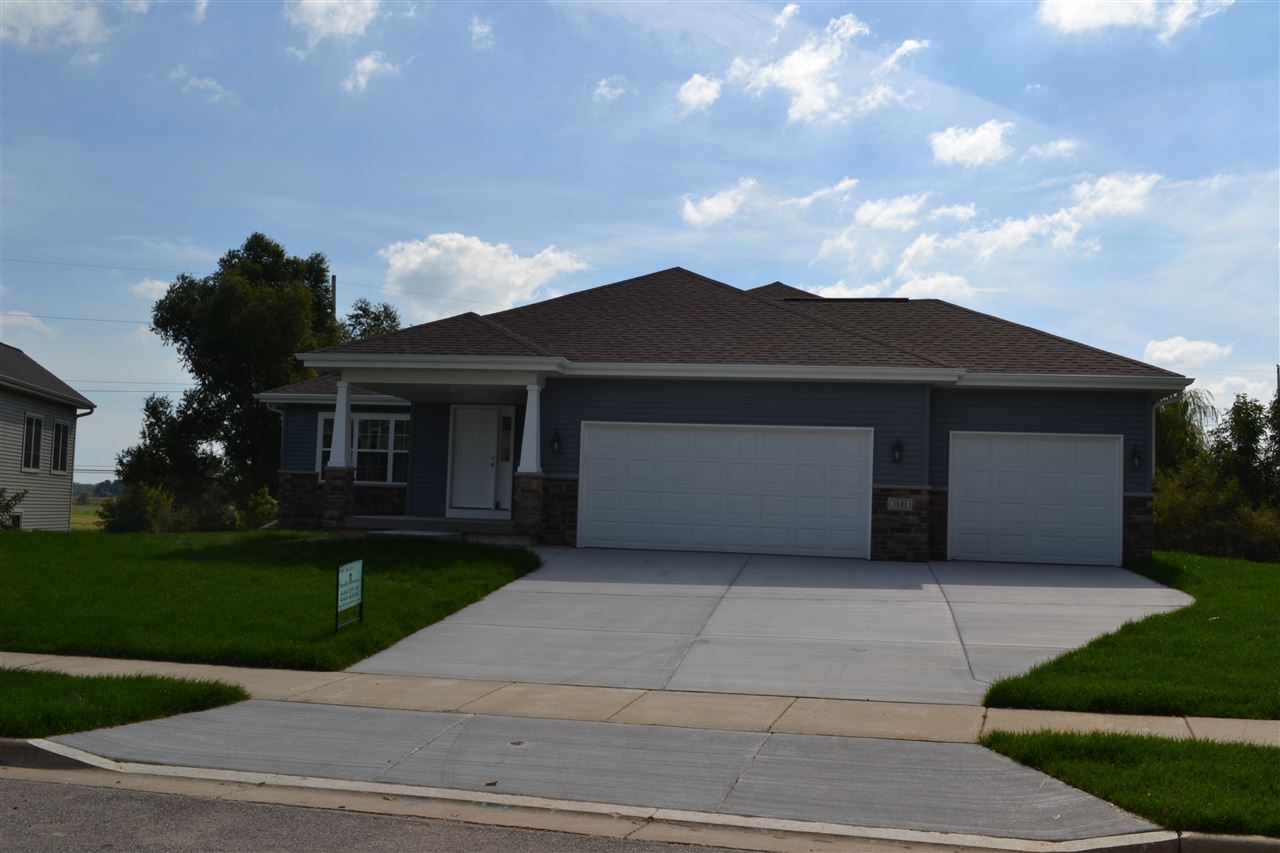 2765 Ironwood Dr