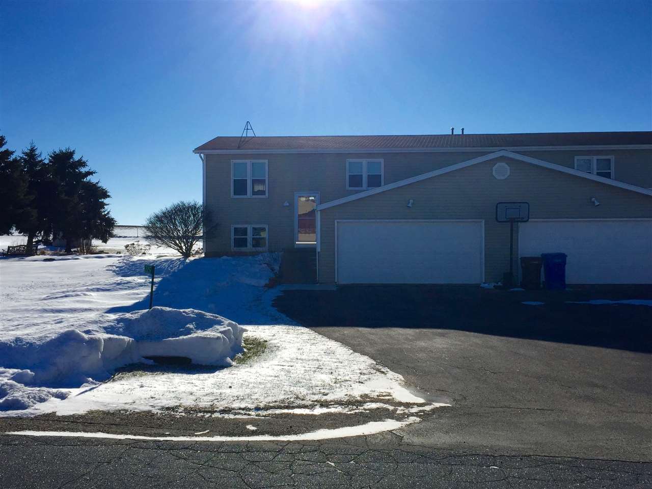 2257 Manley Dr