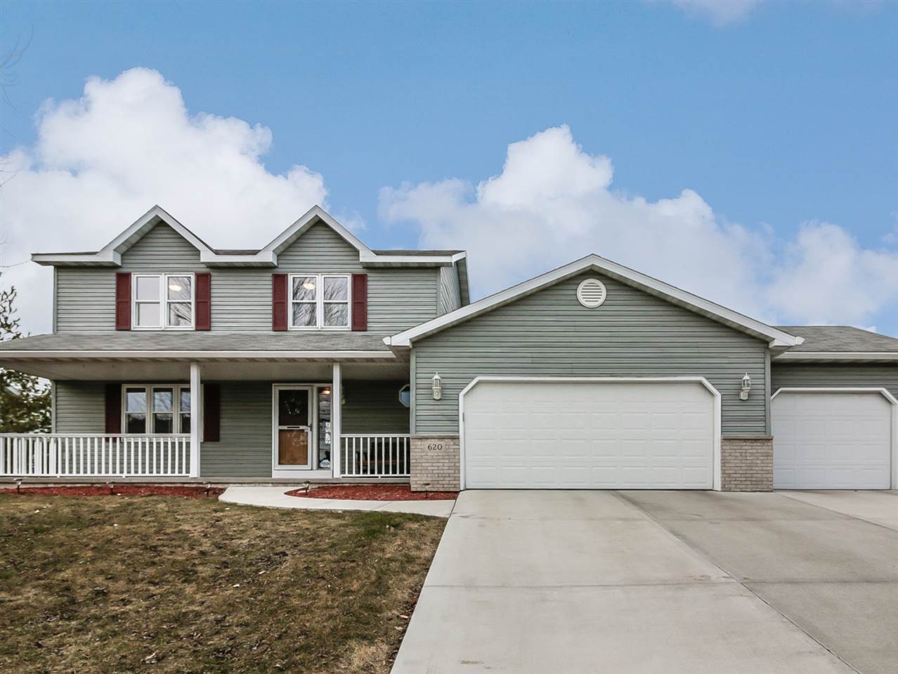 564 N Heatherstone Dr