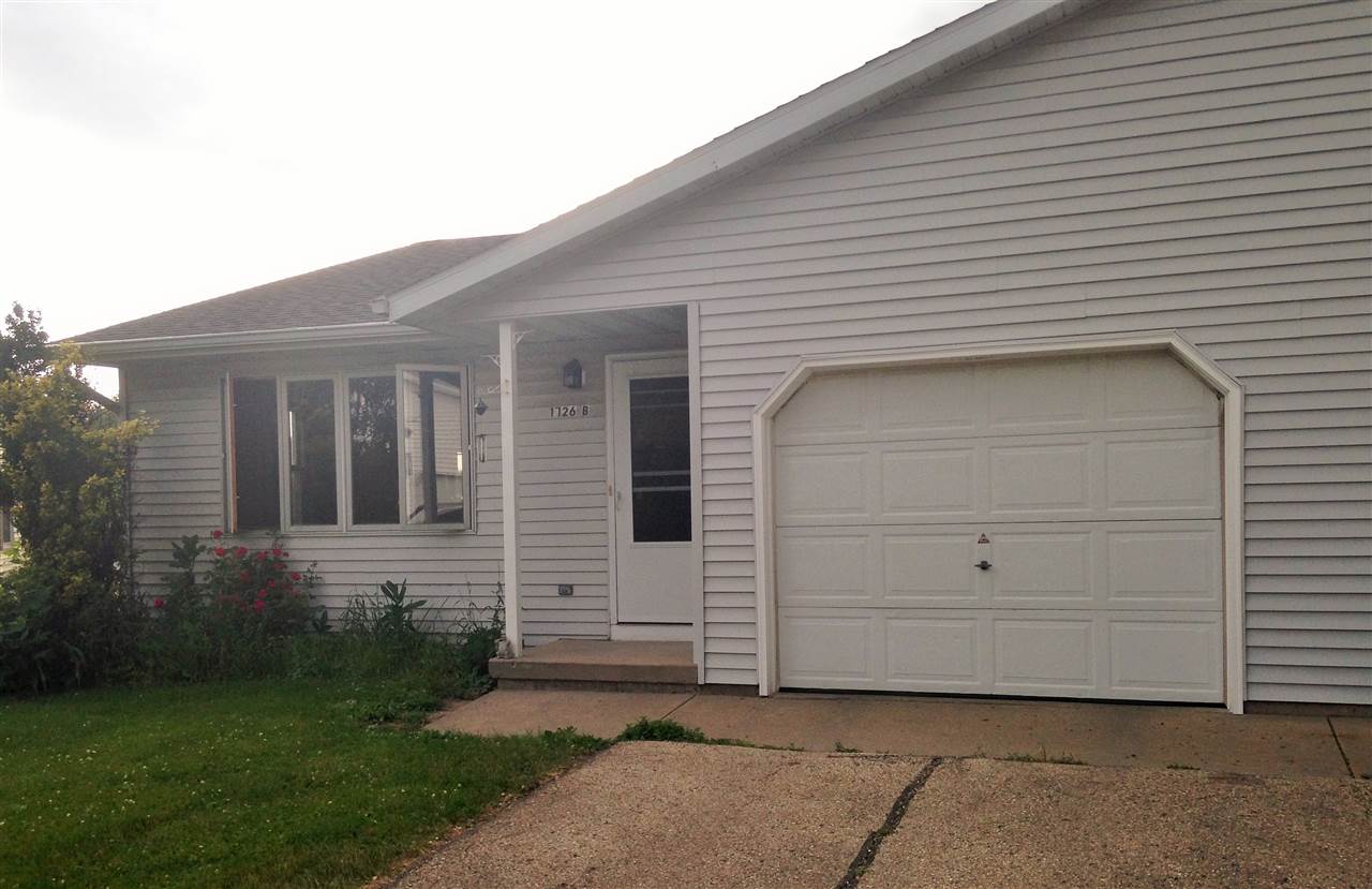 877 Chalfont Dr