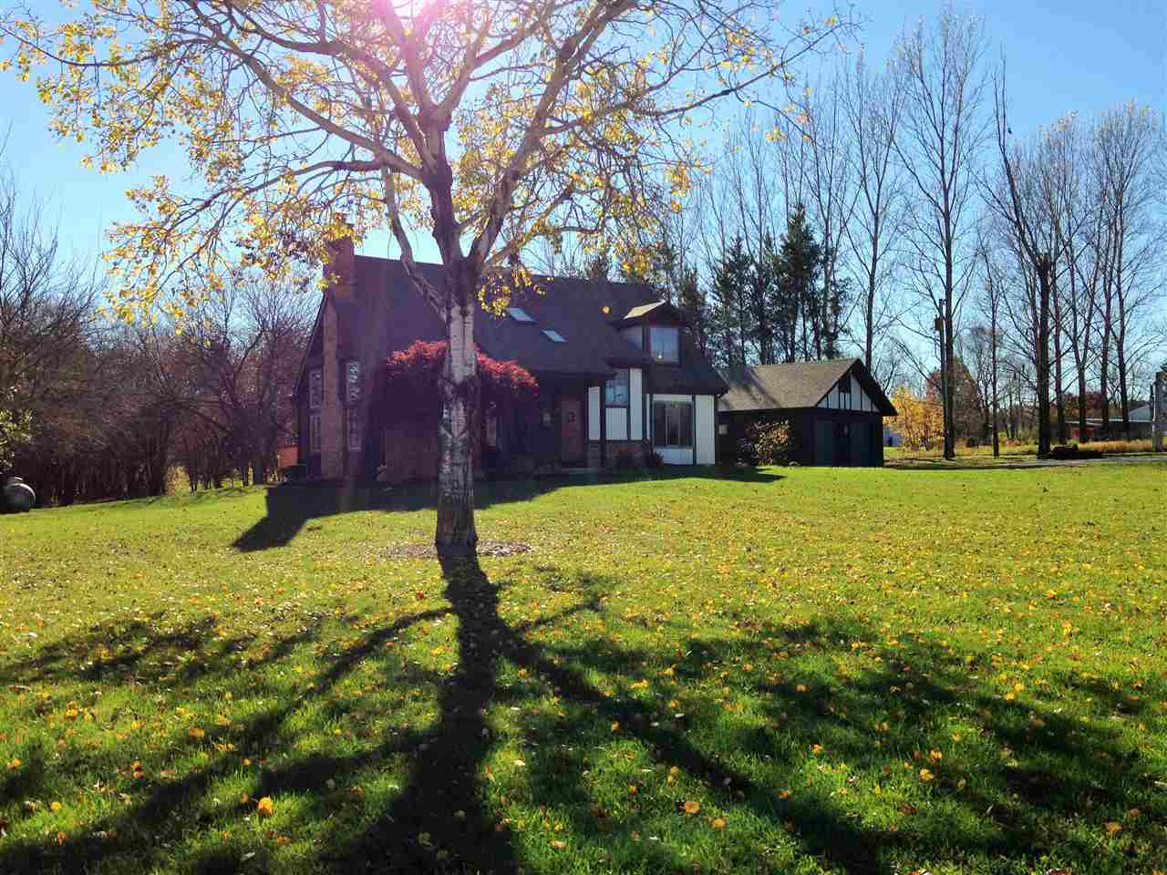877 Chalfont Dr