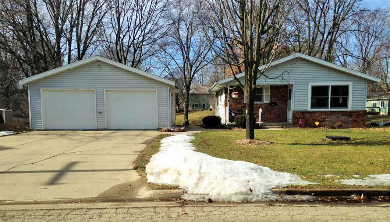 877 Chalfont Dr