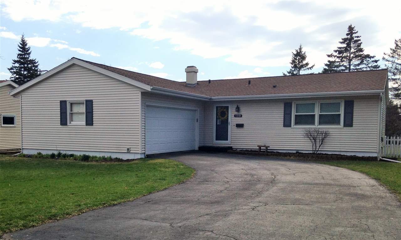877 Chalfont Dr